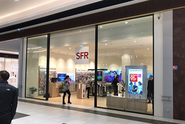 Ajaccio - Centre commercal Auchan Atrium - SFR