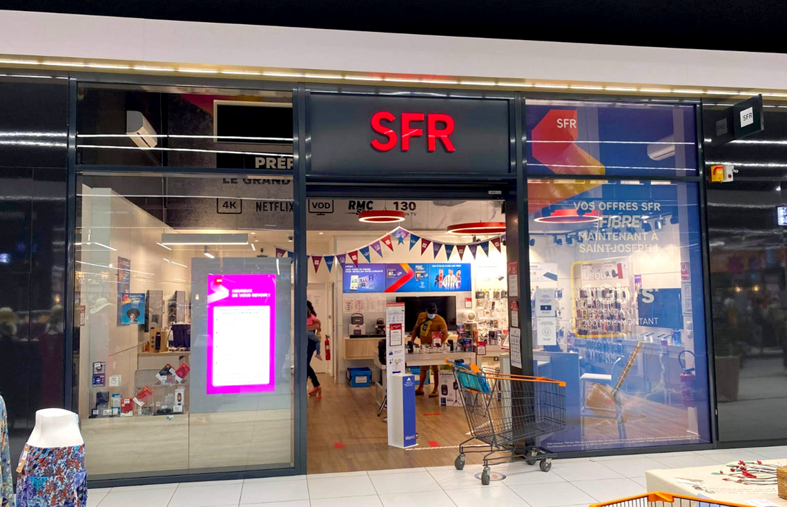 La Réunion Saint -Joseph - Centre commercial E. Leclerc Les Terrass - SFR